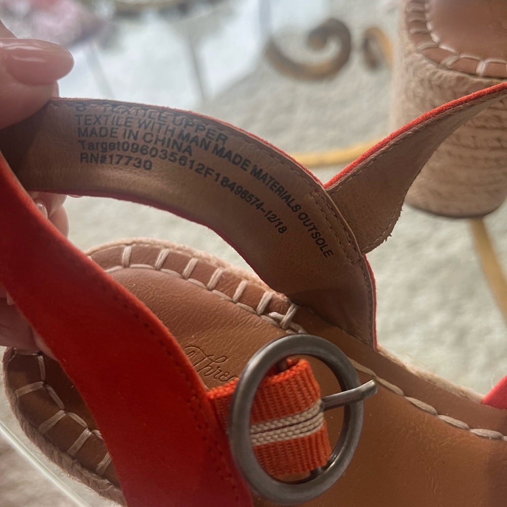 Gorgeous Universal Thread Orange Wedge Espadrilles Sz 8 - Picture 2 of 6